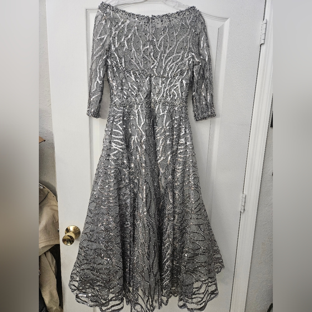 NWT Mac Duggal Silver High Neck Above Elbow Sleeve Embellished A Line Dress SZ 4 - Picture 7 of 11